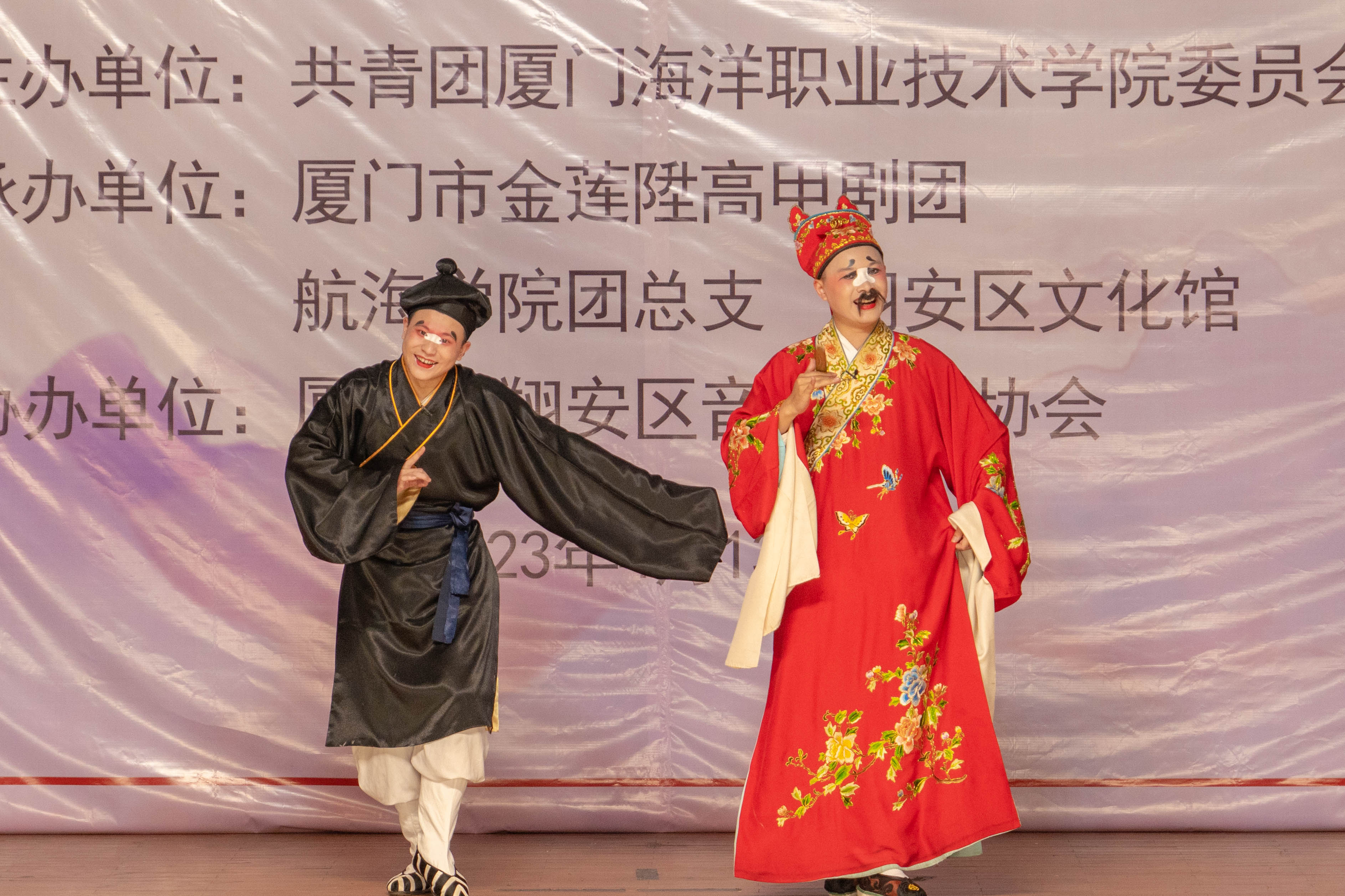 图六折子戏《公子游》.jpg